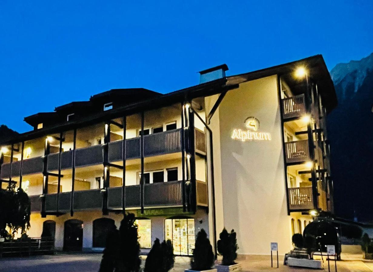 Residence Hotel Alpinum 캄포투레스 외부 사진