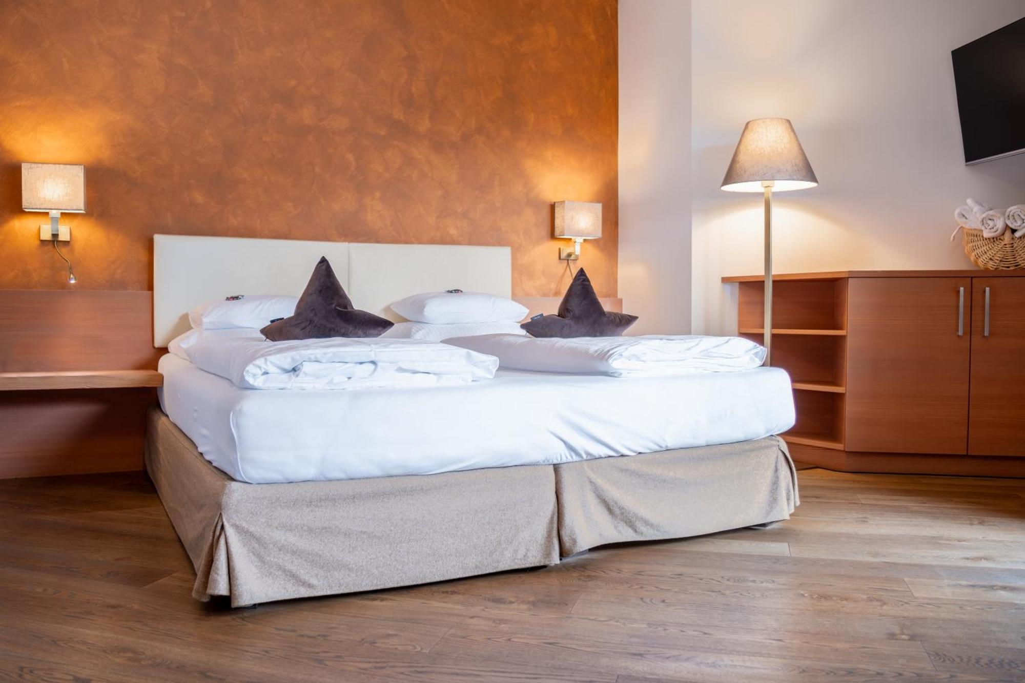 Residence Hotel Alpinum 캄포투레스 외부 사진