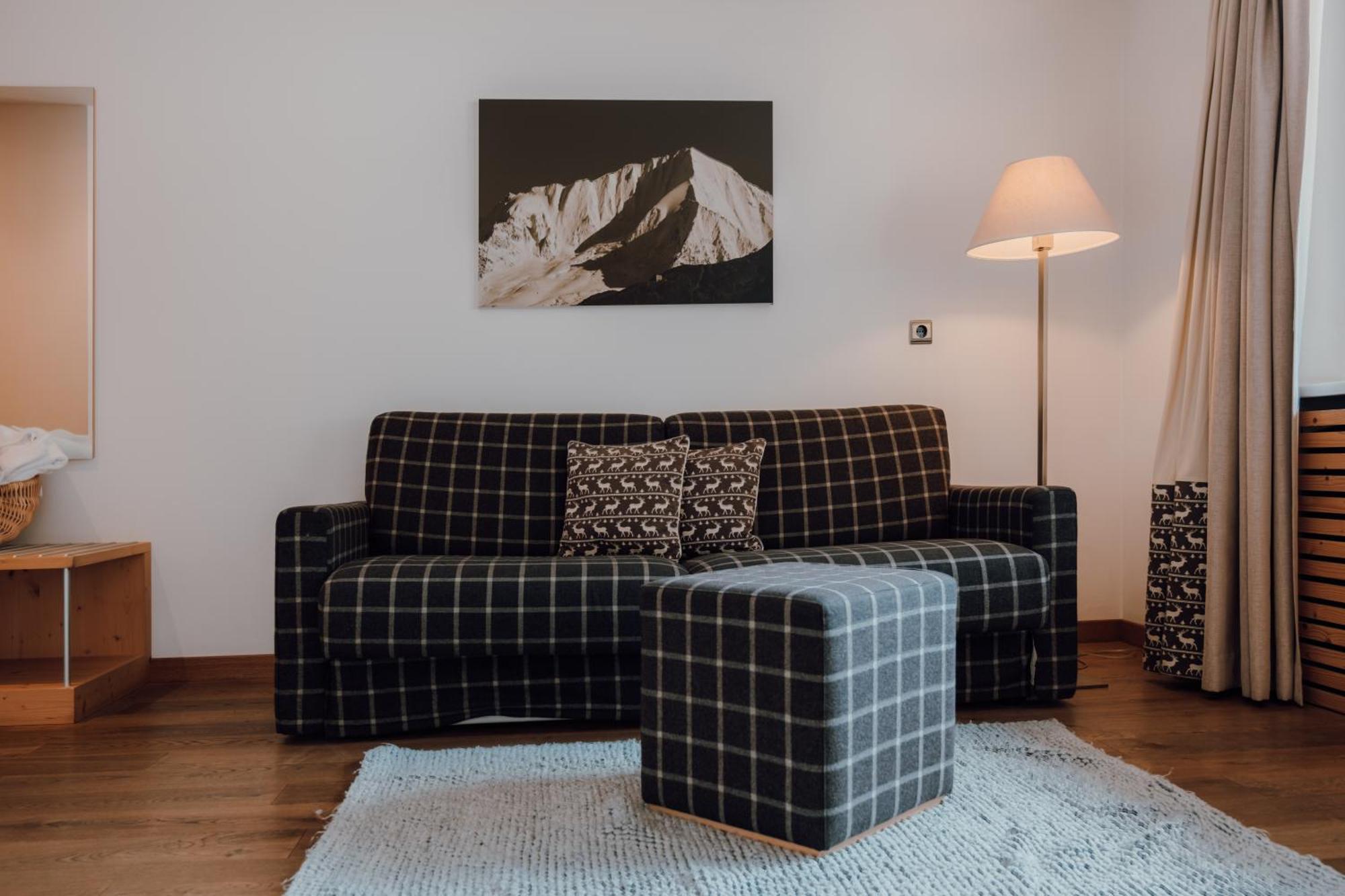 Residence Hotel Alpinum 캄포투레스 외부 사진