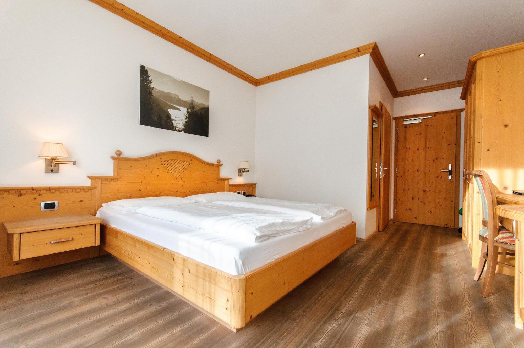 Residence Hotel Alpinum 캄포투레스 객실 사진